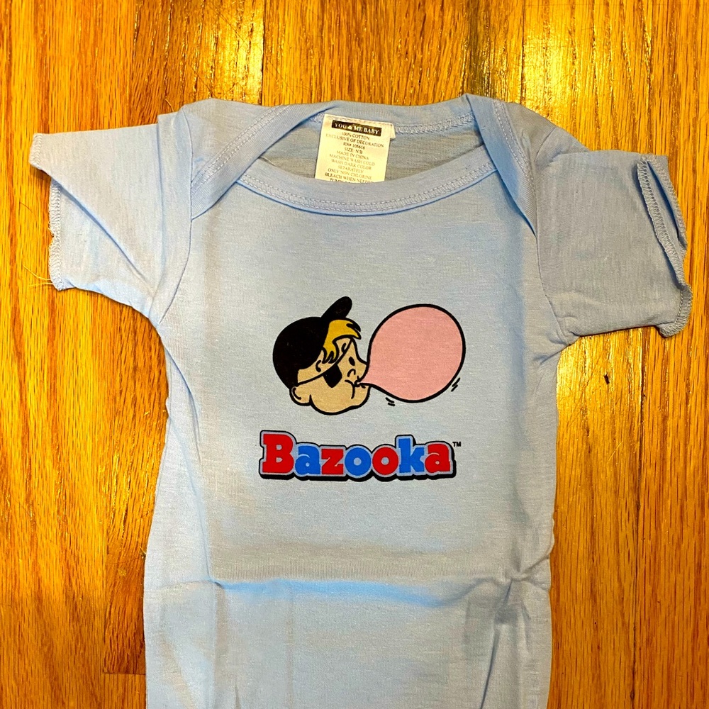 NWT Bazooka baby lapshirt: 6-9 months